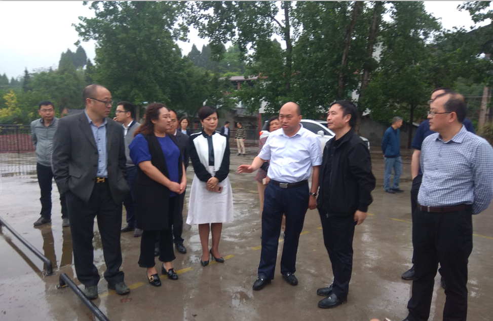 川威集團(tuán)董事長王勁一行考察仁壽縣(圖2) 川威集團(tuán)董事長王勁一行考察仁壽縣(圖2)