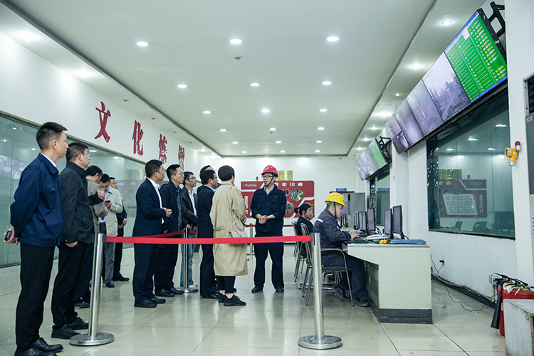 河鋼集團(tuán)承鋼公司赴川威集團(tuán)連界釩鈦基地交流訪問(圖3)