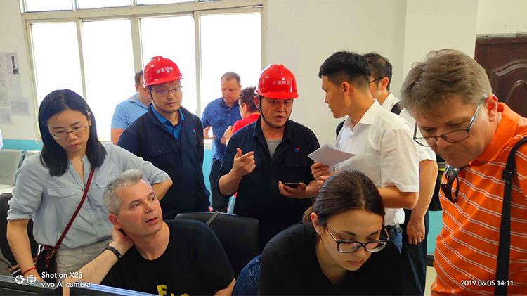 烏克蘭METINVEST鋼鐵集團(tuán)客人來釩鈦科技參觀考察(圖2)