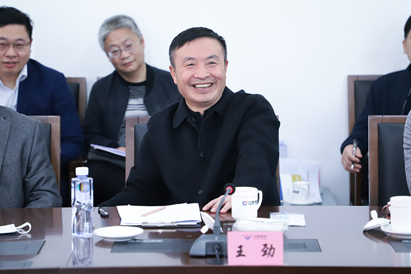 四川省人社廳領(lǐng)導(dǎo)蒞臨川威集團(tuán)連界基地調(diào)研(圖11)