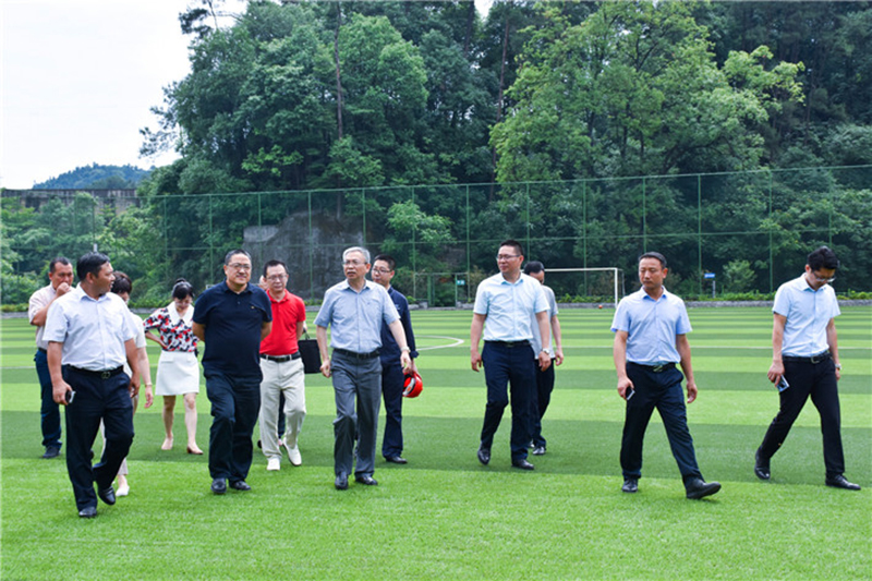 省總工會(huì)調(diào)研組到川威連界基地調(diào)研并慰問一線員工(圖6)