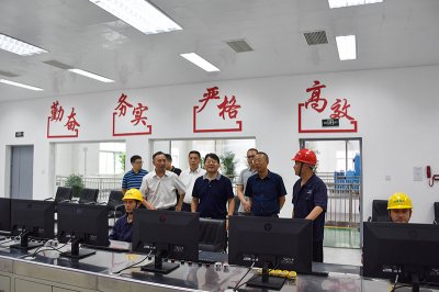 經(jīng)濟(jì)和信息化廳技改處處長孫仁偉一行到川威連界基地調(diào)研