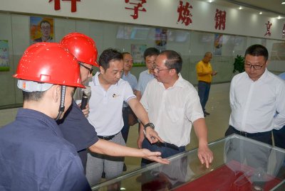 香港有利集團(tuán)蒞臨川威連界基地考察交流