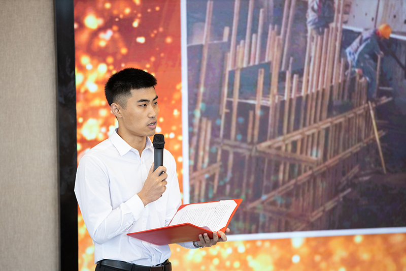 集團公司舉行“創(chuàng)造奇跡追求卓越”演講比賽(圖3)