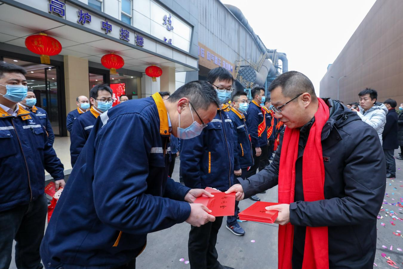 集團公司開展新春慰問活動暨迎新春座談會(圖4) 集團公司開展新春慰問活動暨迎新春座談會(圖4)