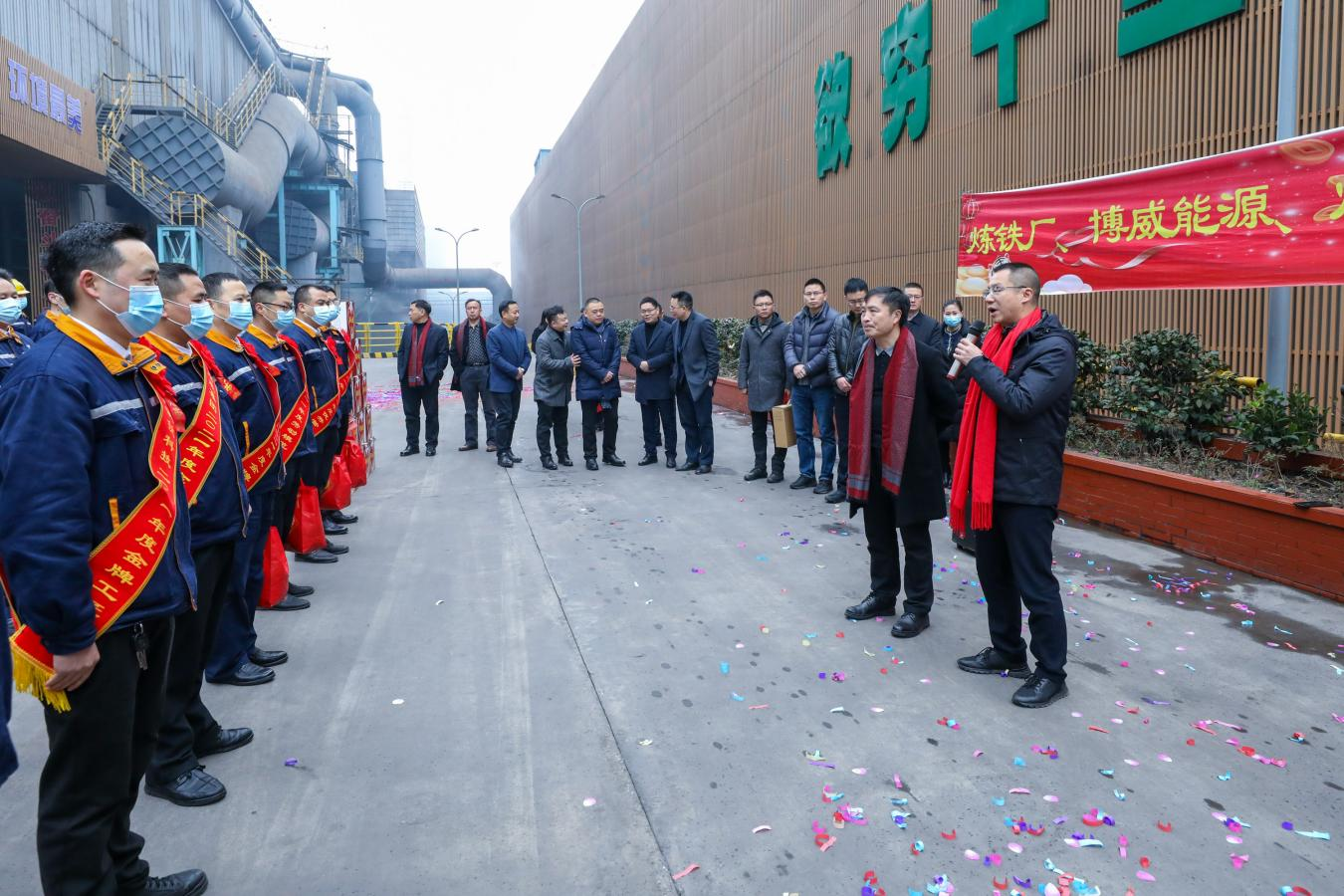 集團公司開展新春慰問活動暨迎新春座談會(圖5) 集團公司開展新春慰問活動暨迎新春座談會(圖5)
