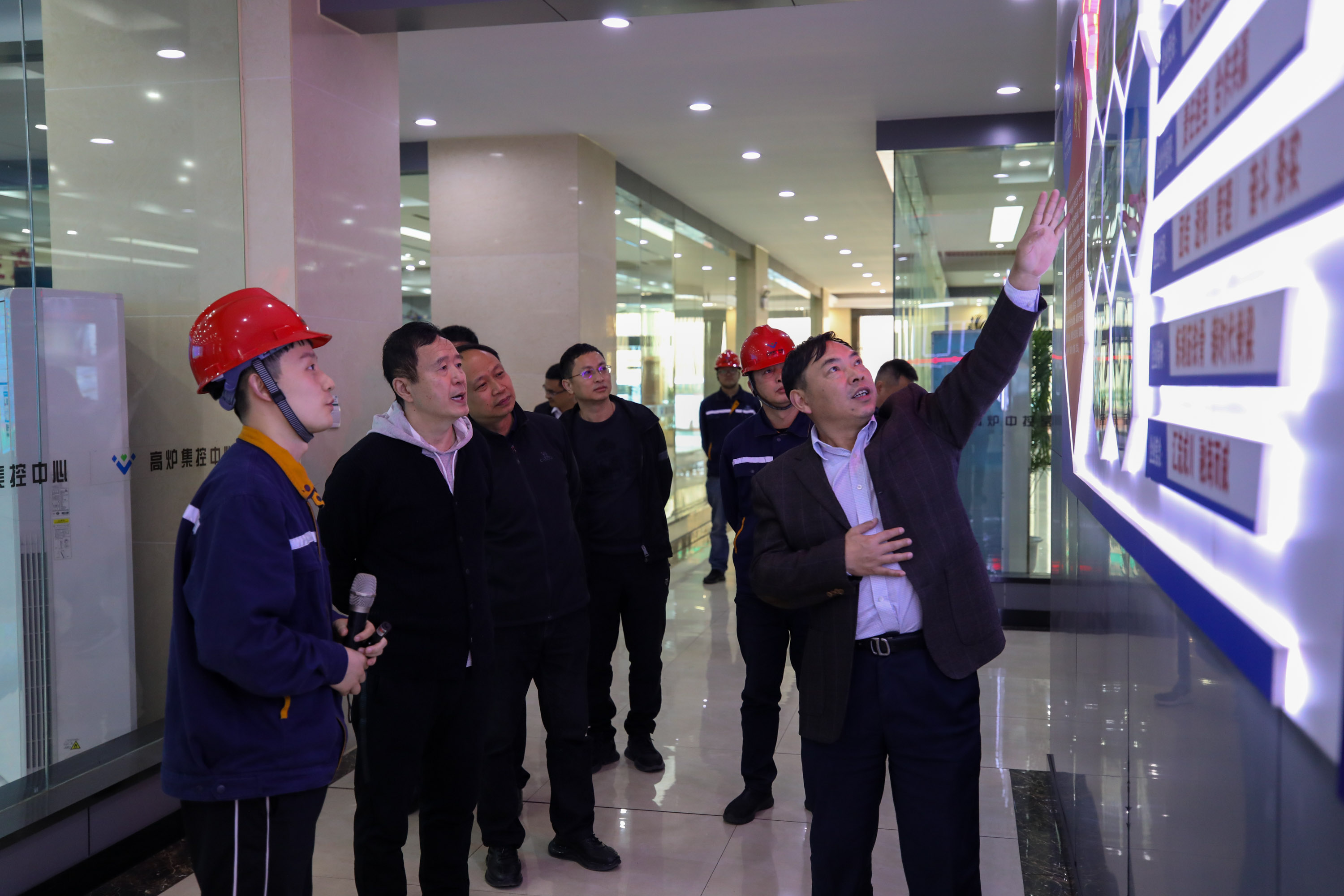 省政協(xié)原副主席唐堅(jiān)一行到川威連界基地調(diào)研(圖3) 省政協(xié)原副主席唐堅(jiān)一行到川威連界基地調(diào)研(圖3)