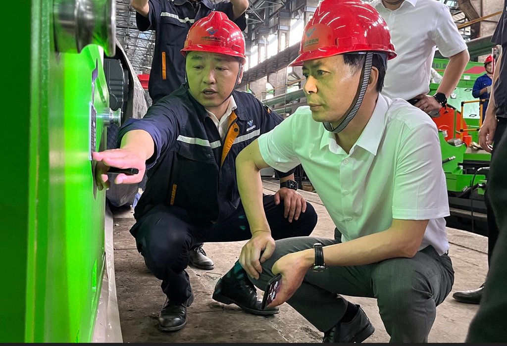 寶劍磨礪出 梅香苦寒來——釩鈦科技板材廠生產(chǎn)快速達產(chǎn)達效紀實(圖15) 寶劍磨礪出 梅香苦寒來——釩鈦科技板材廠生產(chǎn)快速達產(chǎn)達效紀實(圖15)