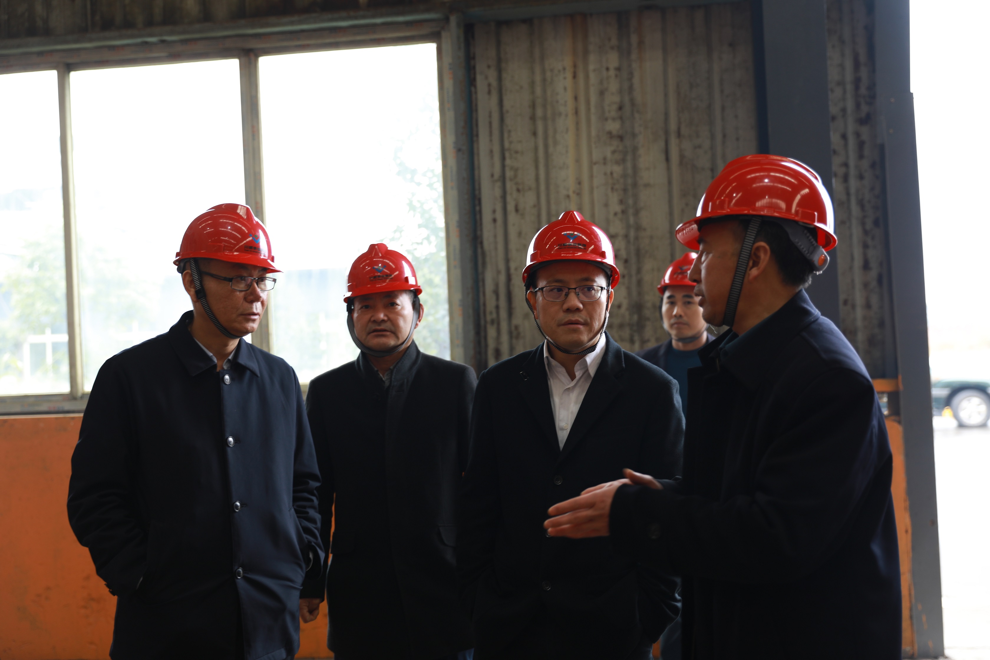 內(nèi)江市委常委羅萬(wàn)東一行到川威連界基地調(diào)研(圖3) 內(nèi)江市委常委羅萬(wàn)東一行到川威連界基地調(diào)研(圖3)