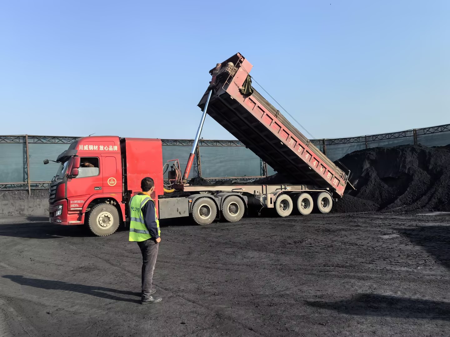 攀西綠色新引擎，“氫”裝上陣繪藍圖——氫能源卡車在攀西大地試運行