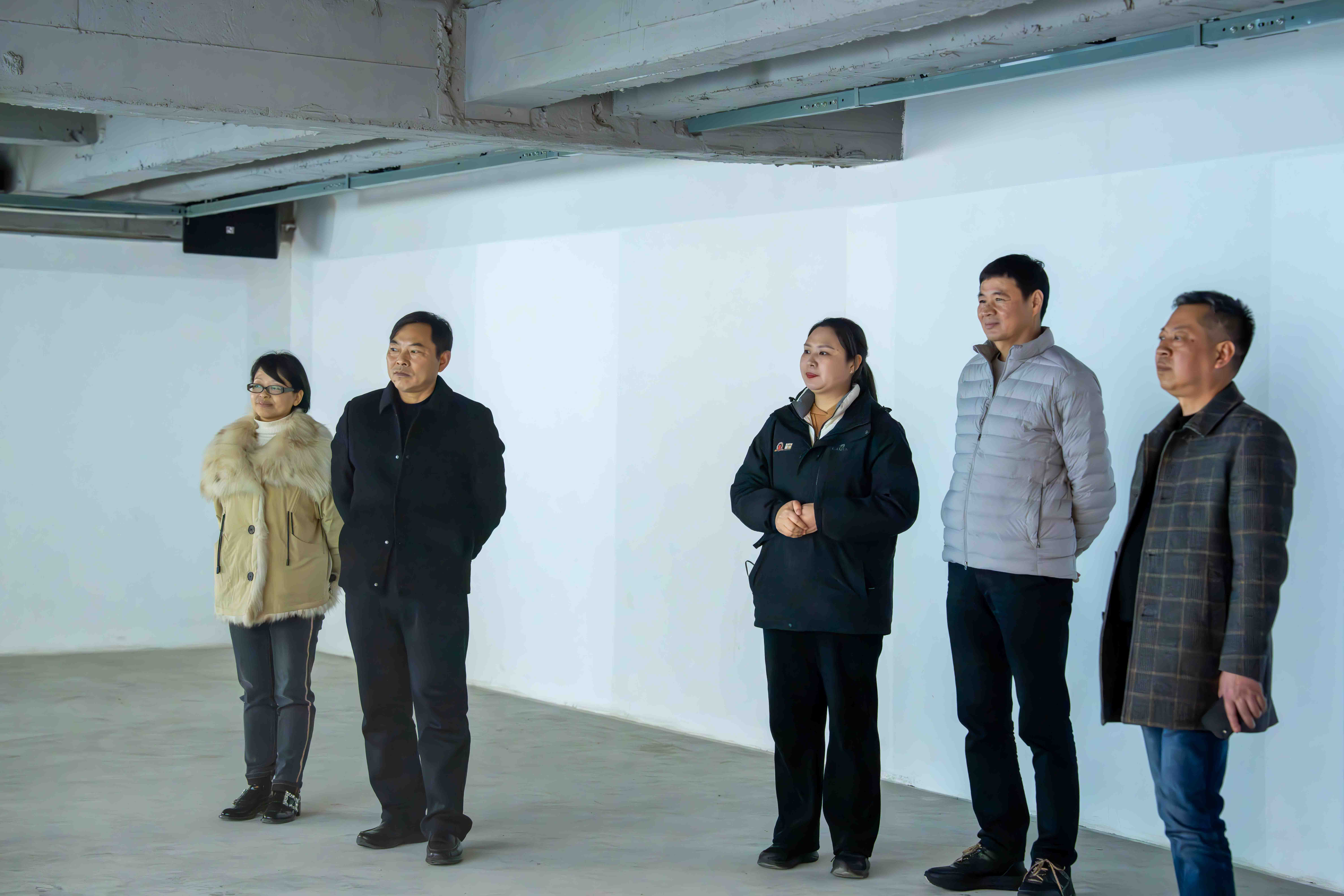 省主流媒體一行赴川威集團連界基地考察交流(圖4) 省主流媒體一行赴川威集團連界基地考察交流(圖4)