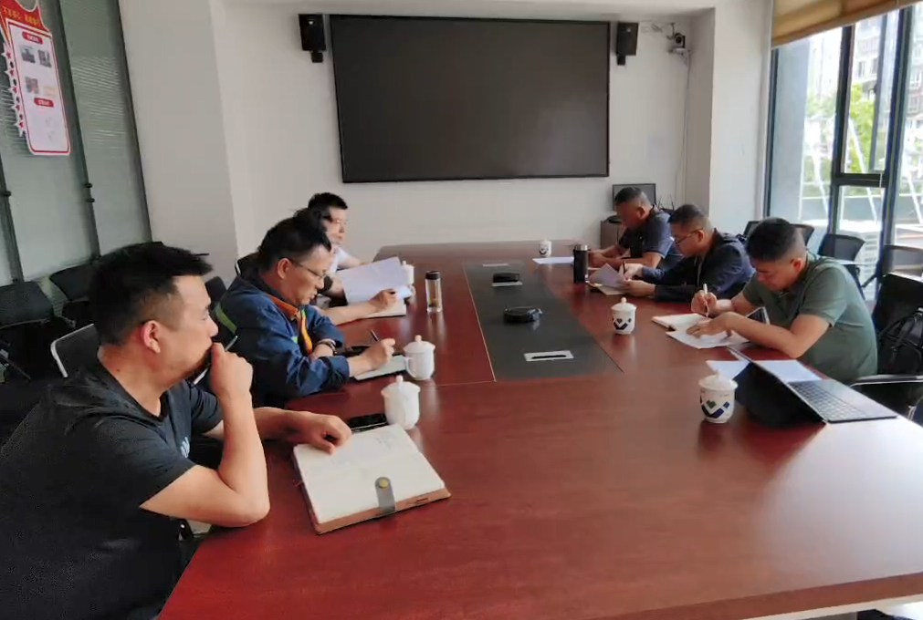 會(huì)理市委副書記、市長(zhǎng)徐陽到礦業(yè)總公司財(cái)通公司調(diào)研(圖3)