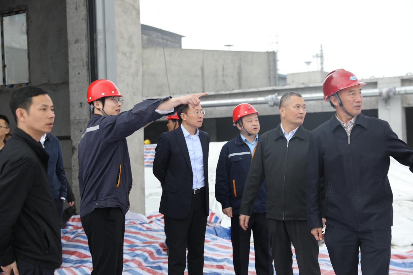 市人大常委會副主任曾云忠、市政府副市長畢勝到川威調(diào)研督導(dǎo)超低排放改造推進(jìn)情況(圖2)