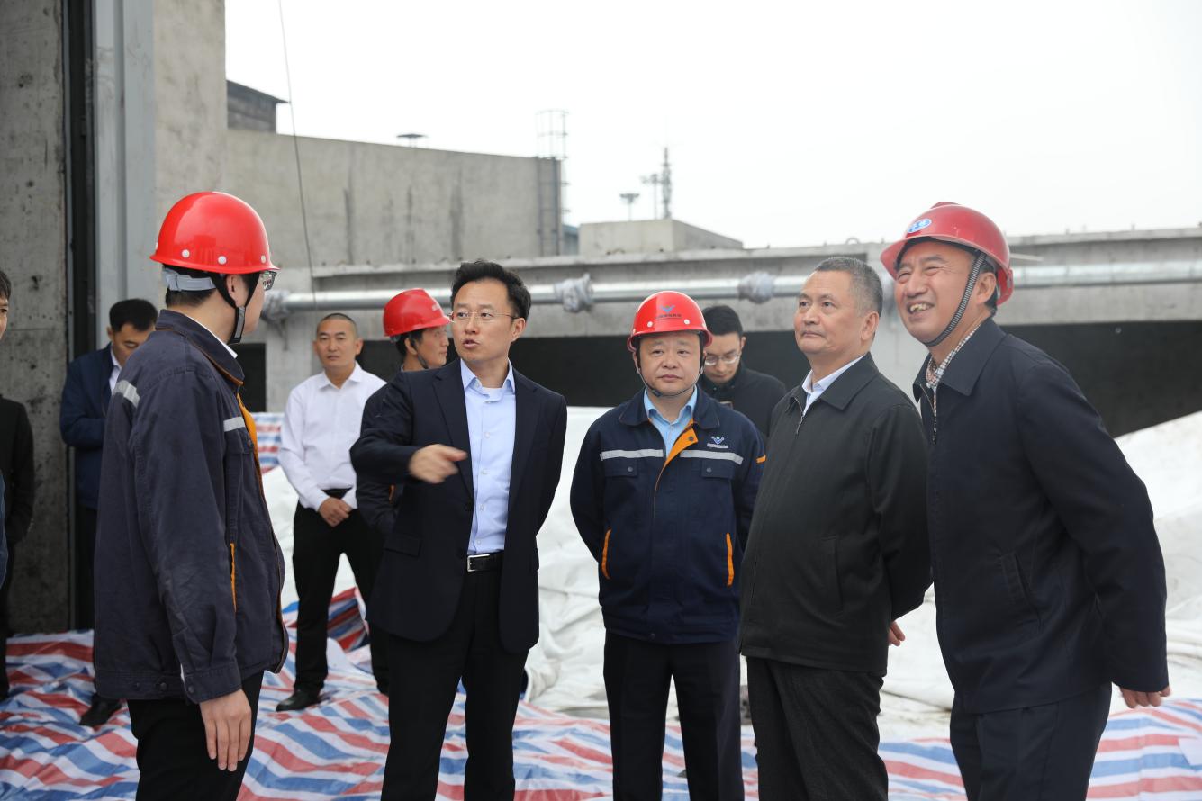 市人大常委會副主任曾云忠、市政府副市長畢勝到川威調(diào)研督導(dǎo)超低排放改造推進(jìn)情況(圖3)