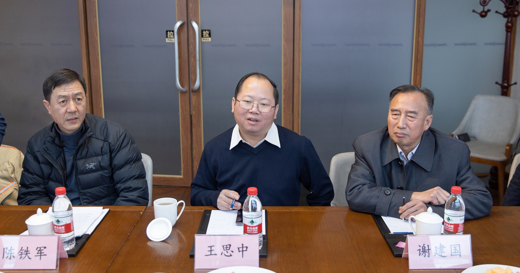 中鋼協(xié)駱鐵軍副會長一行到訪川威集團(圖5) 中鋼協(xié)駱鐵軍副會長一行到訪川威集團(圖5)