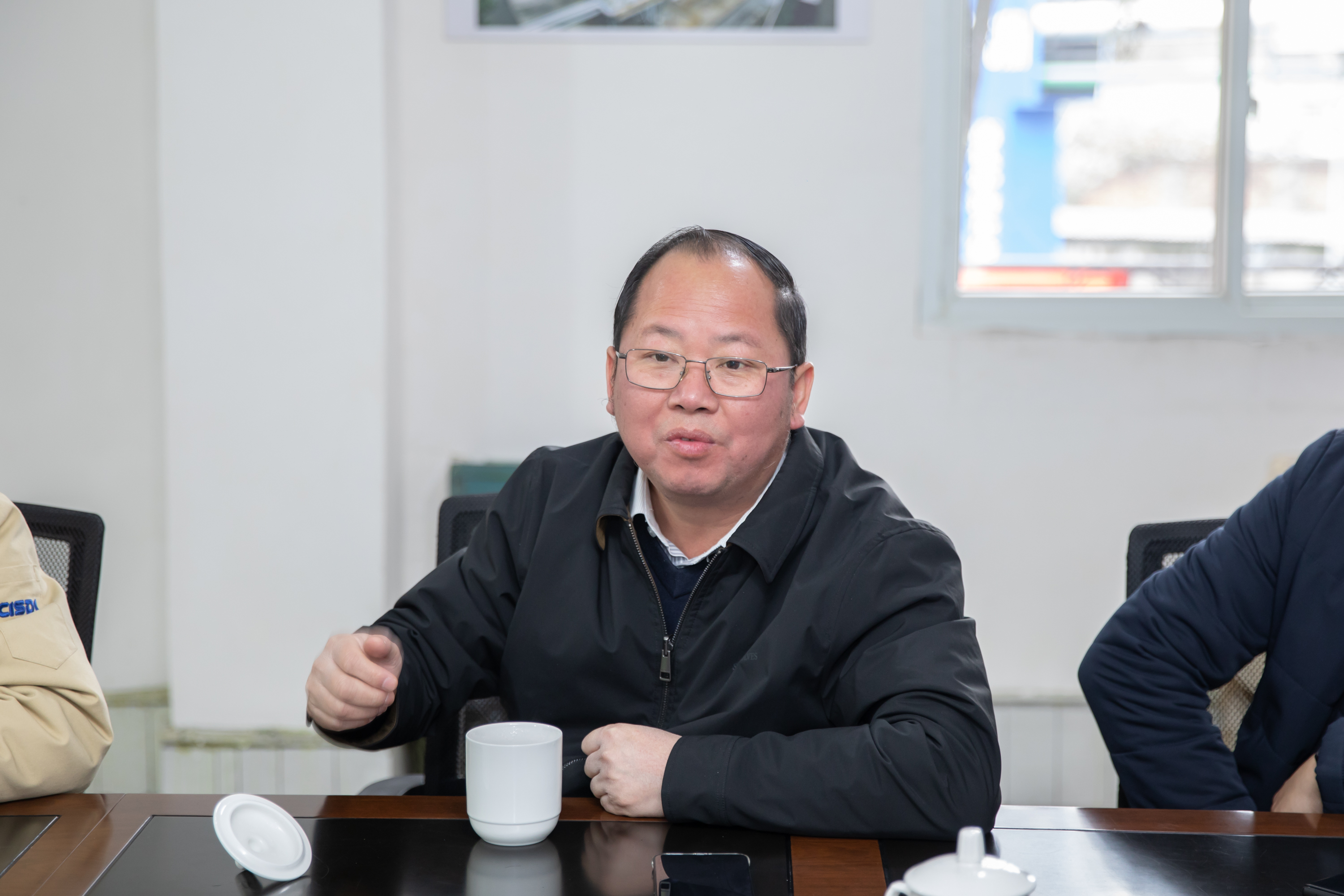 工信部原材料司鋼鐵處副處長(zhǎng)張緒武一行到川威連界基地調(diào)研(圖3) 工信部原材料司鋼鐵處副處長(zhǎng)張緒武一行到川威連界基地調(diào)研(圖3)