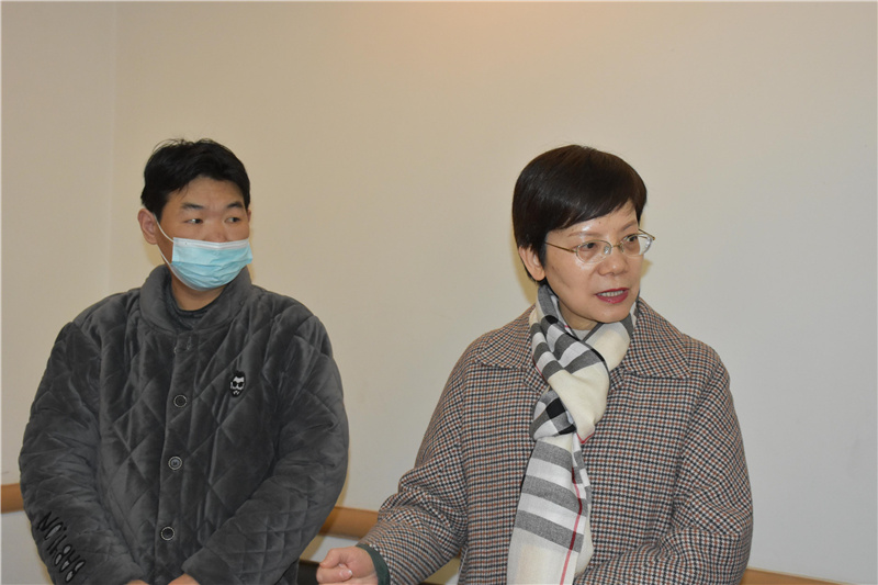 市總工會領(lǐng)導(dǎo)到川威慰問困難員工暨勞模代表(圖2)