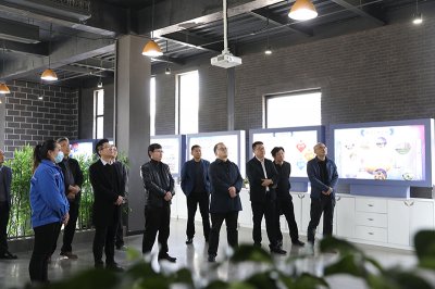 資中縣領(lǐng)導到川威連界生產(chǎn)基地開展專題調(diào)研