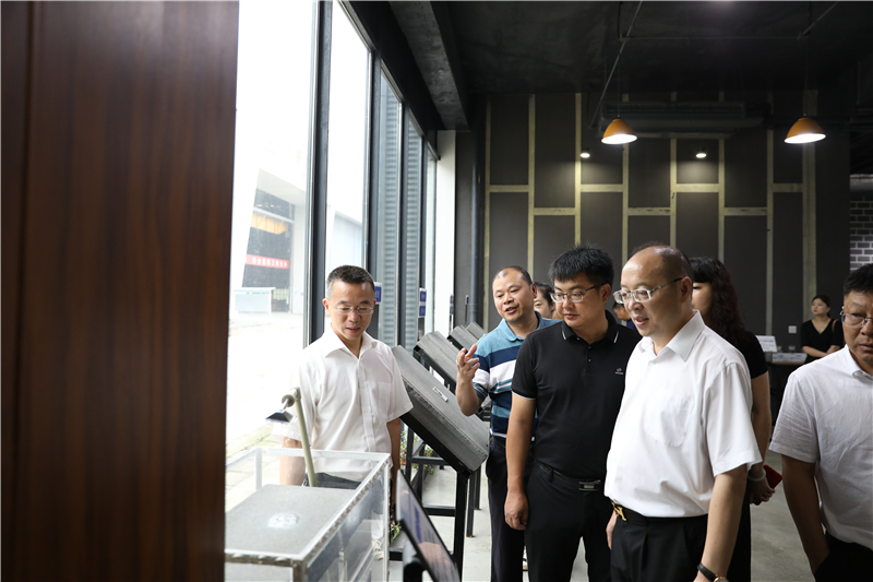云南省玉溪市江川區(qū)區(qū)長常成一行蒞臨川威考察調(diào)研(圖2)